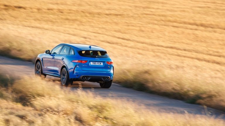 I SUV superpotenti a meno di 30.000 €: l’adrenalina al prezzo di un RAV4