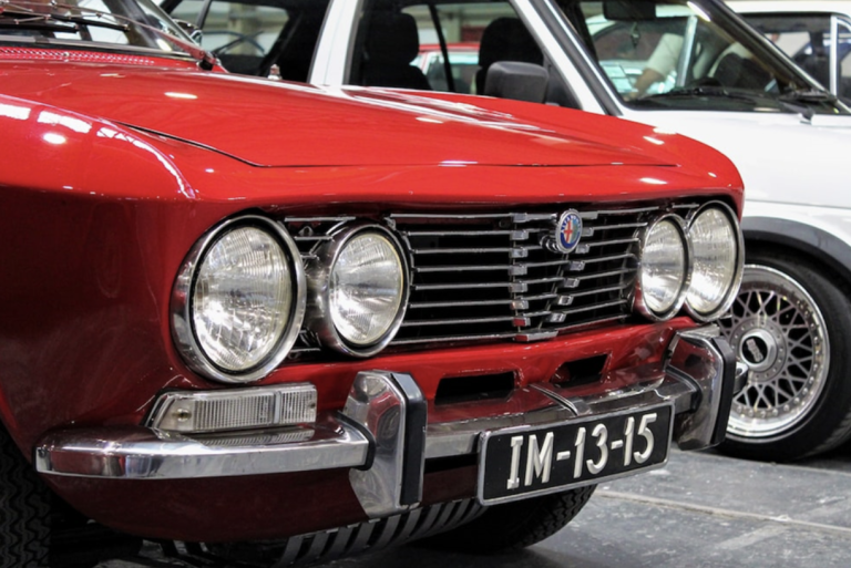 È possibile installare una tenda da tetto su un'auto classica?