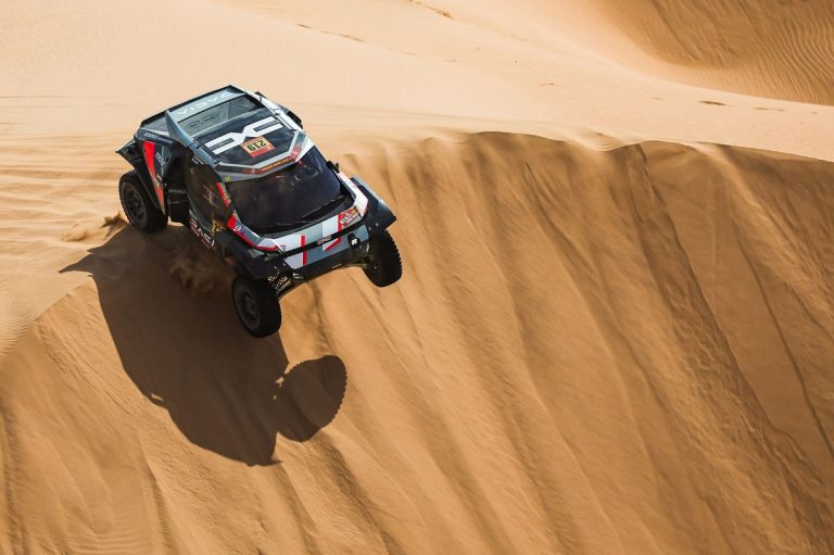 Dakar 2026: La gaffe che costa cara a Loeb