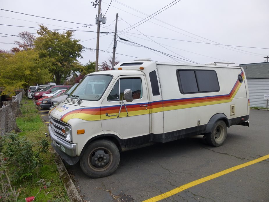 1978 Dodge Trans Van con carrozzeria in fibra di vetro Chinook