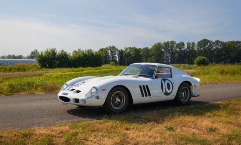 L'asta della Ferrari 250 GTO ha raggiunto i 38,5 milioni di dollari, ma no…