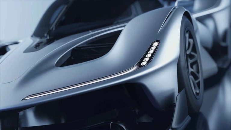 Red Bull RB17: L’iperauto che fa tremare l’asfalto