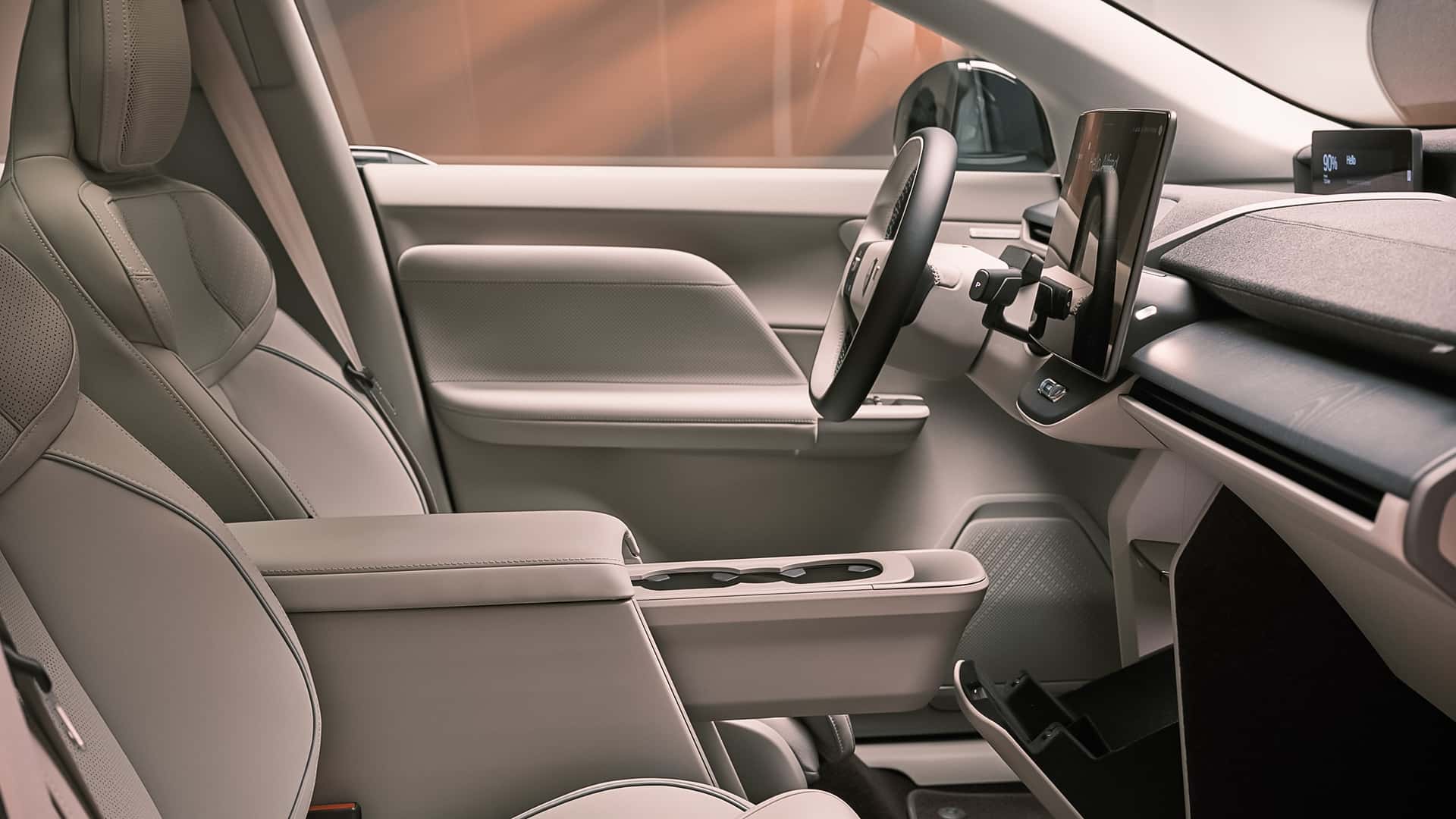 Volvo rivoluziona la tecnologia delle cinture di sicurezza per un futuro più sicuro