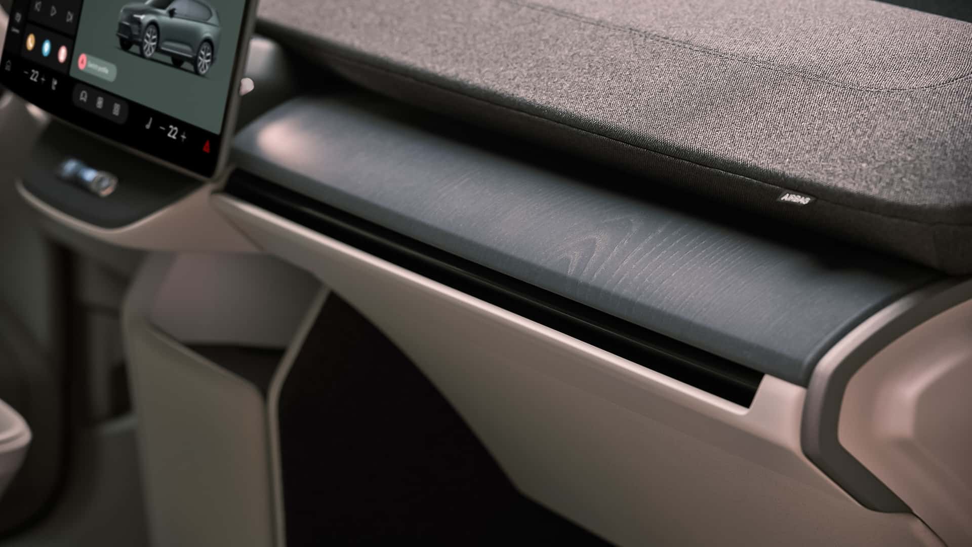 Volvo rivoluziona la tecnologia delle cinture di sicurezza per un futuro più sicuro