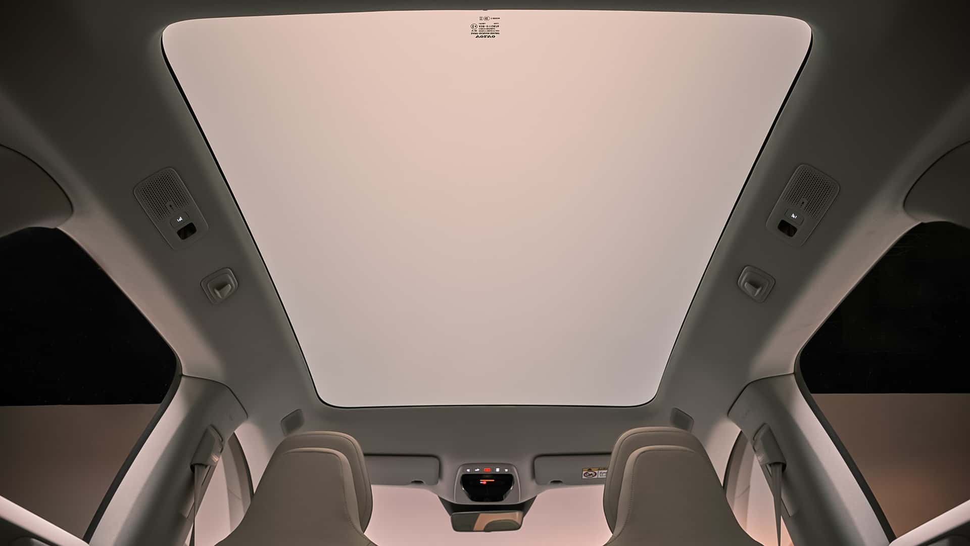 Volvo rivoluziona la tecnologia delle cinture di sicurezza per un futuro più sicuro