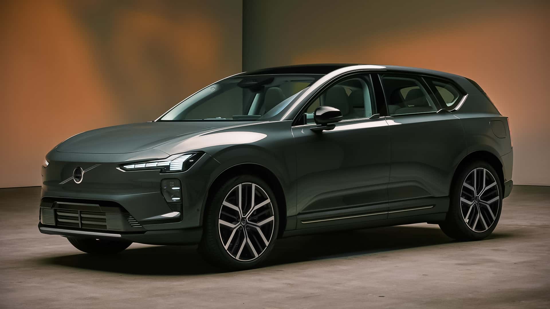Volvo rivoluziona la tecnologia delle cinture di sicurezza per un futuro più sicuro