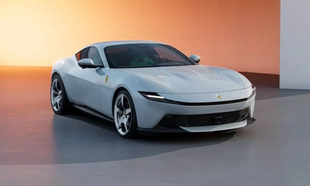 Ferrari Amalfi Spider: lancio previsto per marzo 2026