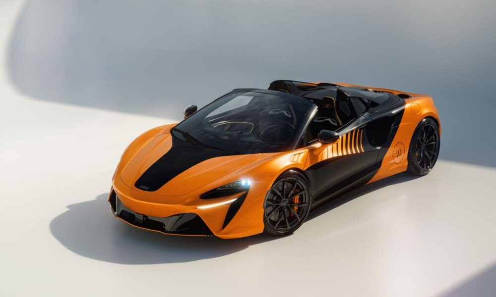 McLaren Presenta l'Artura Spider MCL39 Edizione Campionato per Celebrare i…