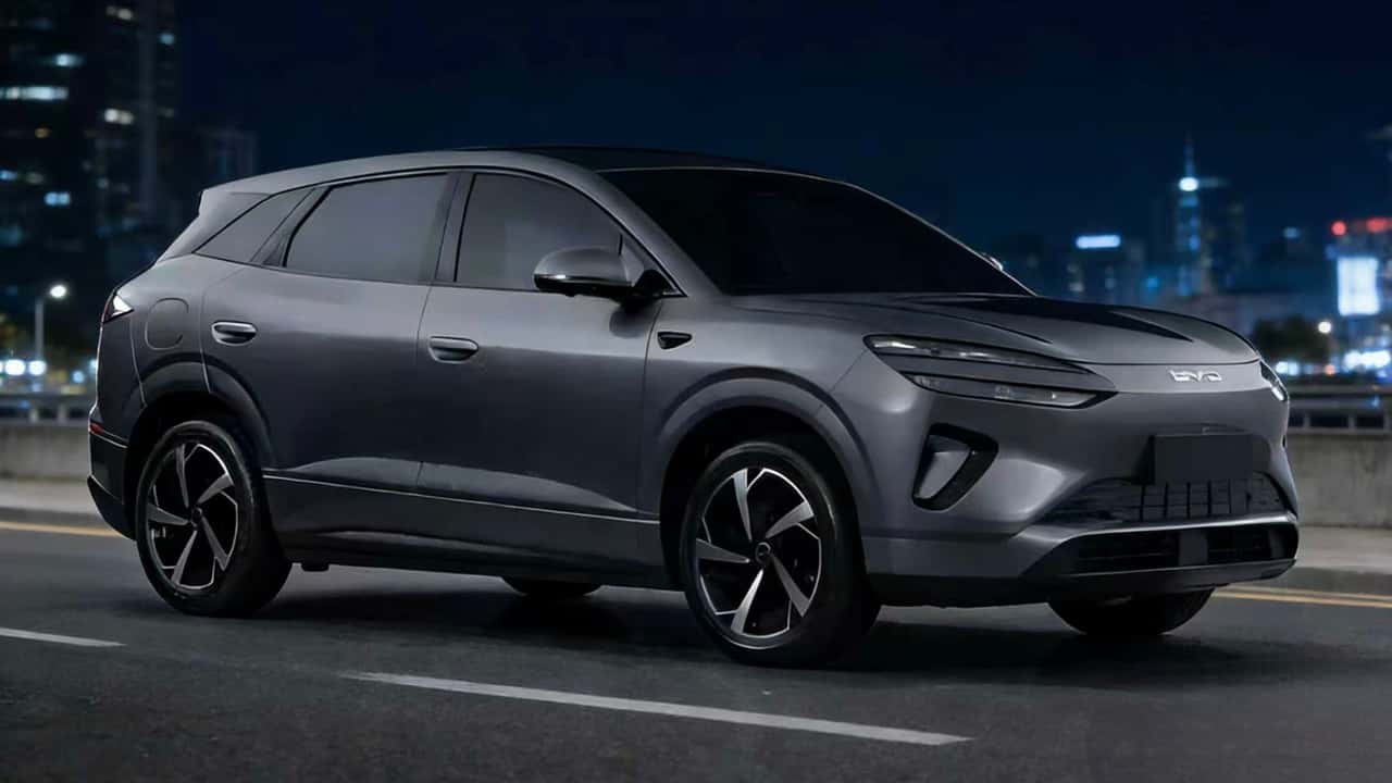 BYD Sealion 06 DM-i: Un SUV Ibrido Focalizzato sull'Autonomia Elettrica