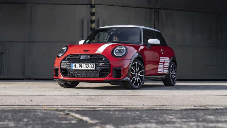 La MINI 1965 Victory Edition celebra il suo leggendario passato nei rally …