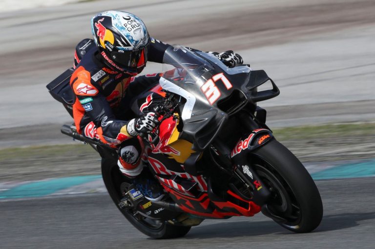 KTM: Promettenti Prime Prove per una Stagione che Promette di Essere Esplo…