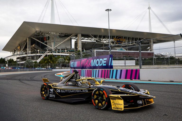 Pioggia e Prestazioni: DS Penske Testato a Miami