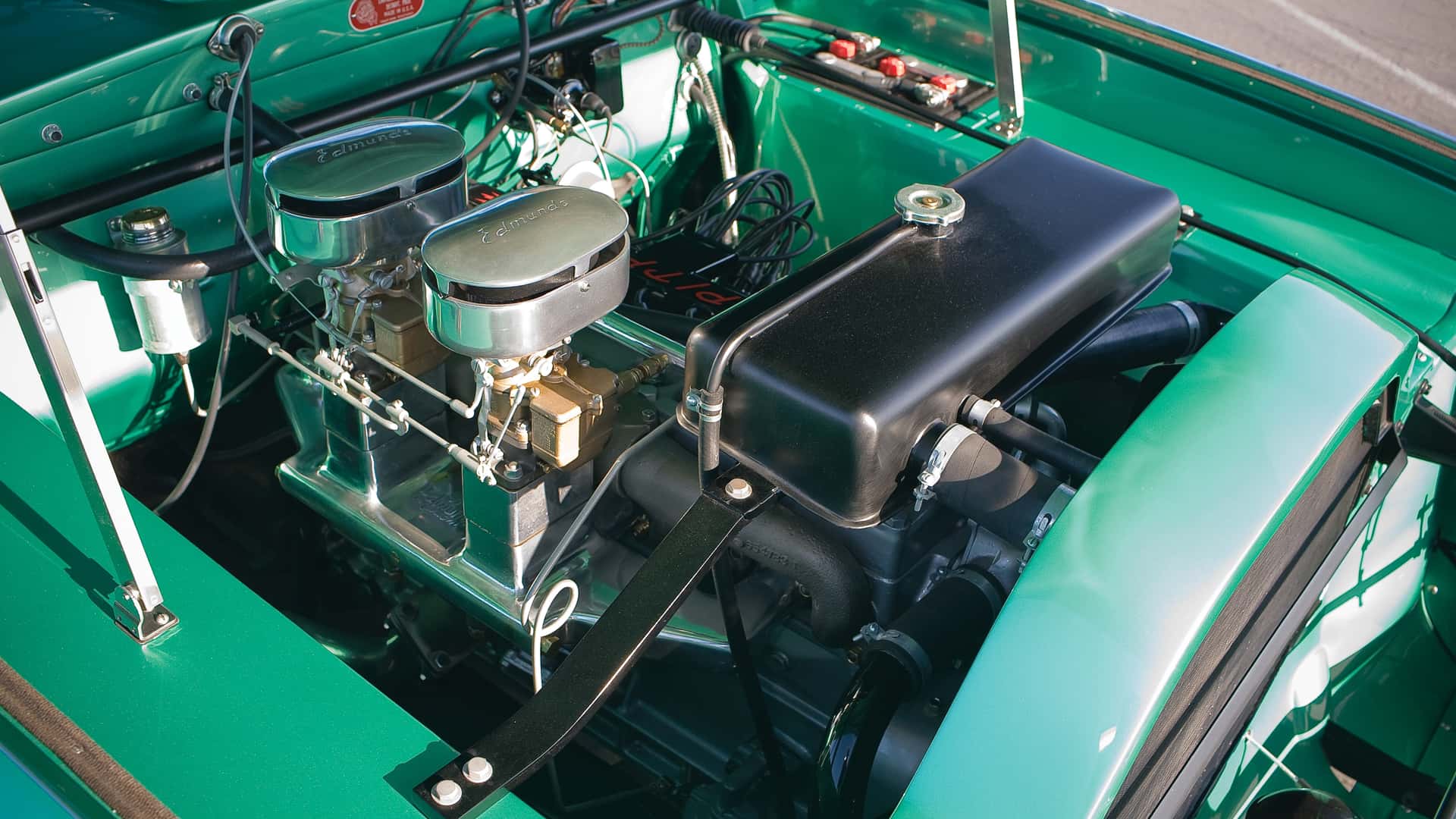 Chrysler Thunderbolt: Un gioiello tecnologico spento dalla guerra