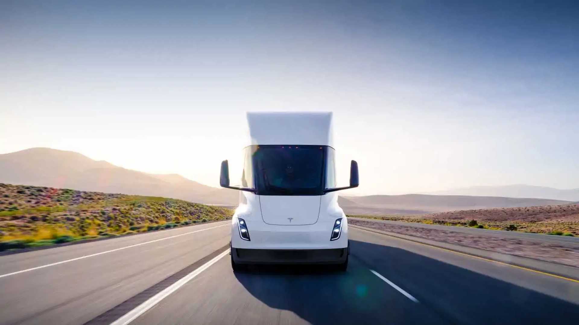 Il primo Megacharger pubblico di Tesla Semi delude le promesse di potenza