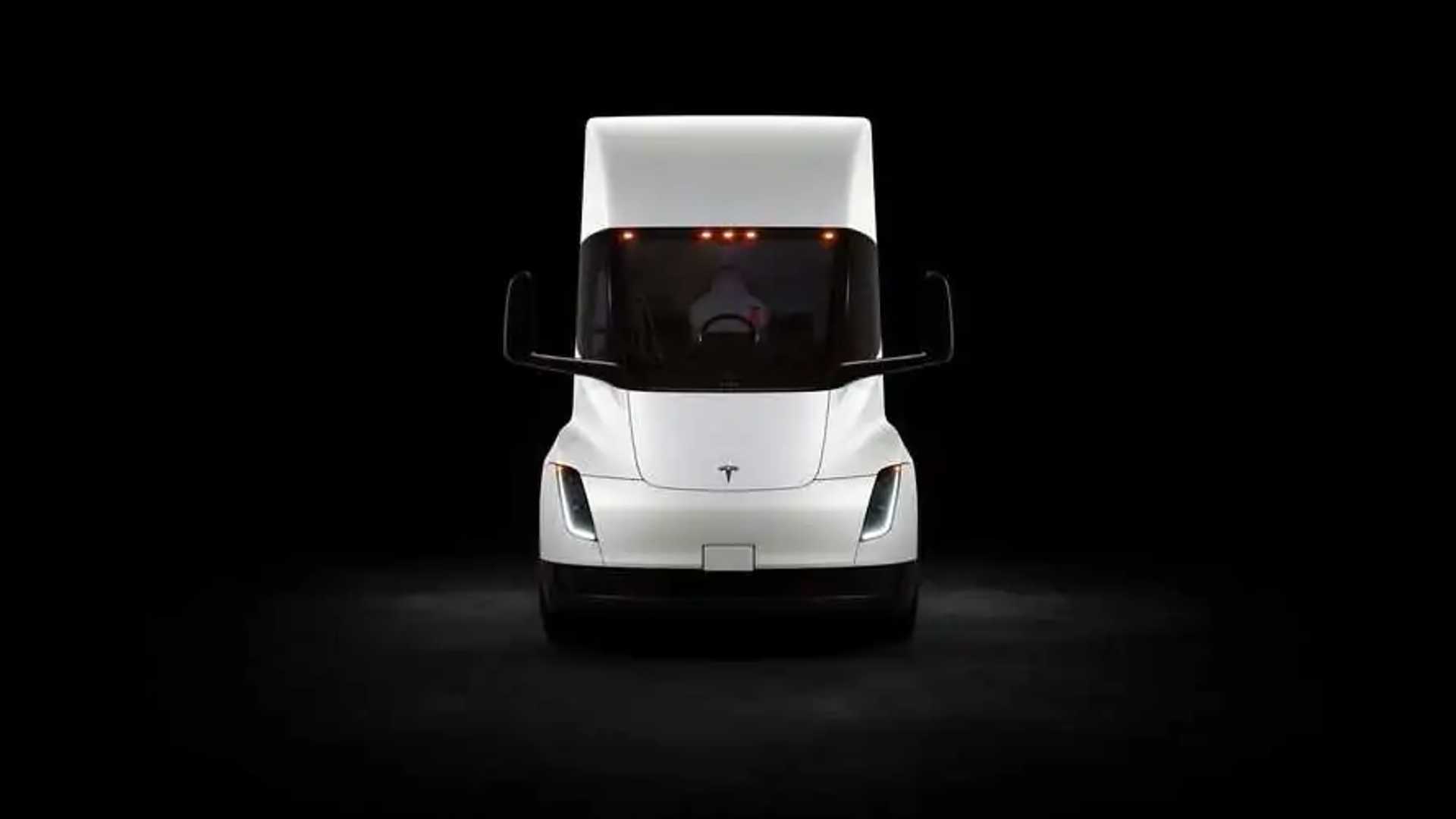 Il primo Megacharger pubblico di Tesla Semi delude le promesse di potenza