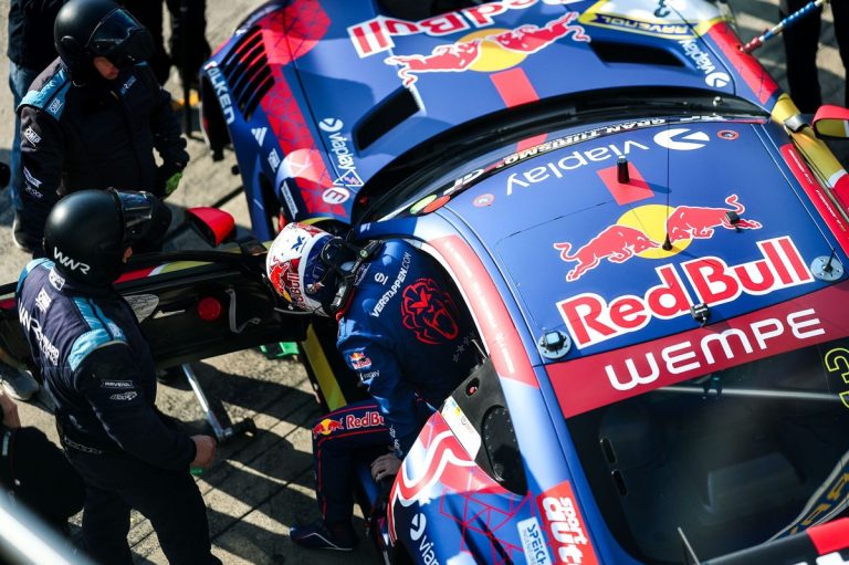 Verstappen si preoccupa di una lacuna prima delle 24H