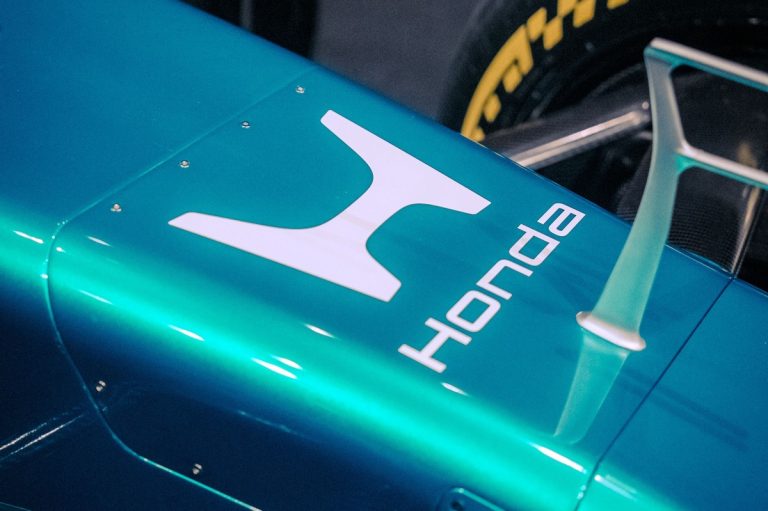 Aston Martin si aggrappa a Honda nonostante le difficoltà