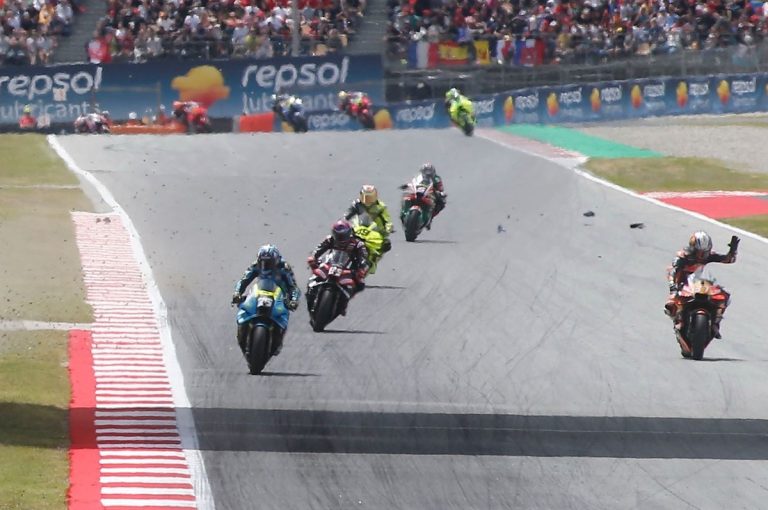 MotoGP, KTM: Ajo smentisce legami tra i guasti di Barcellona