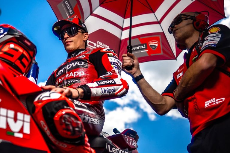 Marc Márquez, il "supereroe" Ducati che ha corso con un braccio e mezzo