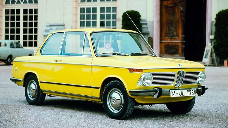 BMW Serie 02: la sportività bavarese nasce qui