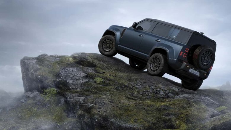 Defender, produzione USA con Stellantis per aggirare i dazi