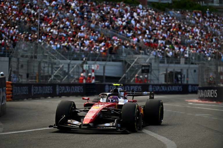 F1, Montecarlo: Hamilton e la Ferrari si perdono, Antonelli vola in pole