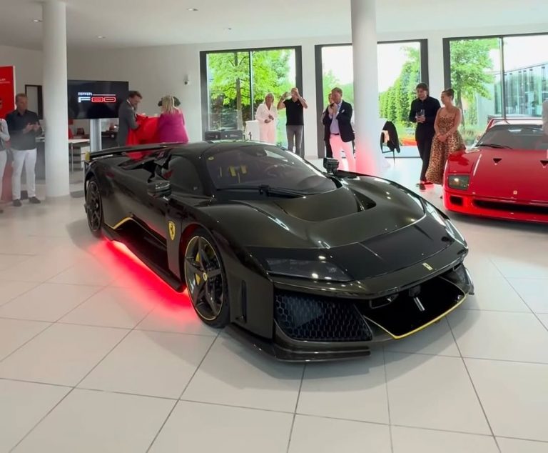 Ferrari F80: la prima europea si veste di un nero cangiante