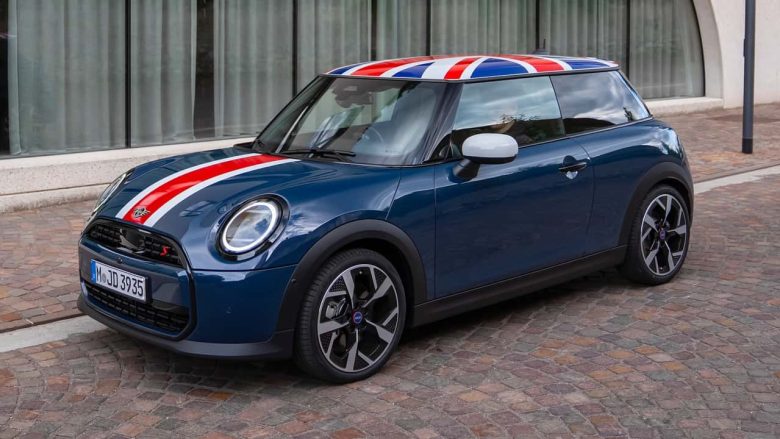 MINI Cooper Oxford Edition: omaggio a 25 anni di “Made in UK” con stile Union Jack
